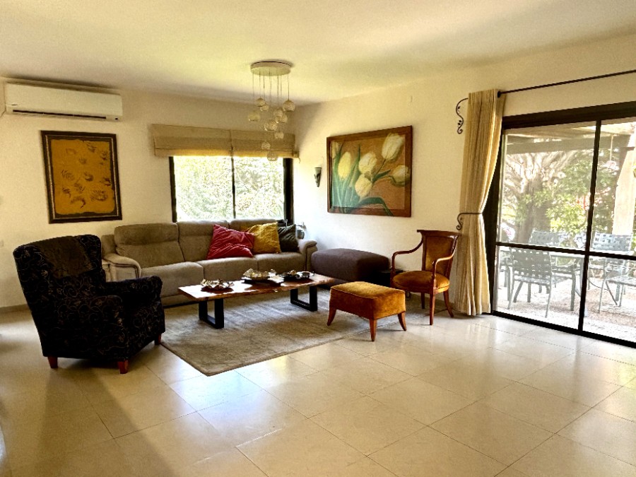 IMG_3721.JPG IMG_3721.JPG